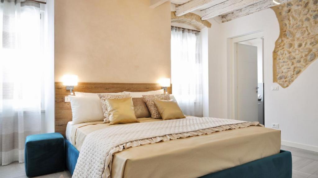 Dimora Di Charme Peschiera Del Garda Lejlighed Eksteriør billede