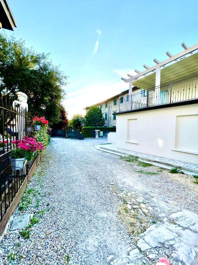 Dimora Di Charme Peschiera Del Garda Lejlighed Eksteriør billede